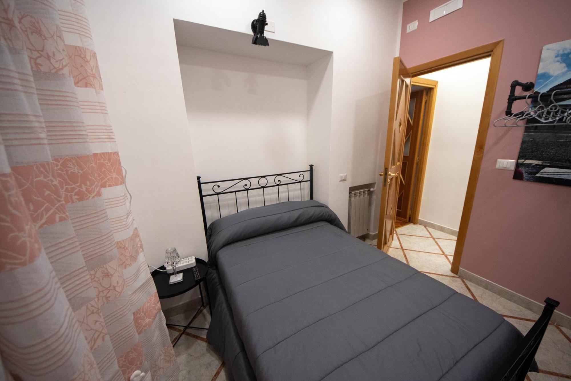 Buona Napoli Apartment ภายนอก รูปภาพ