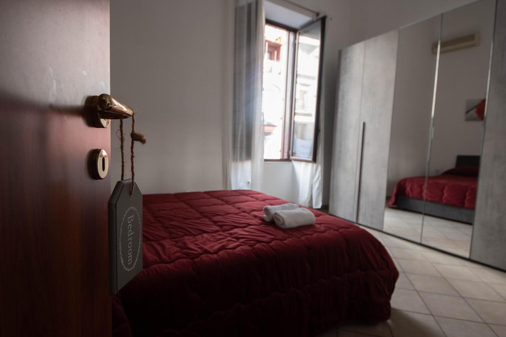 Buona Napoli Apartment ภายนอก รูปภาพ